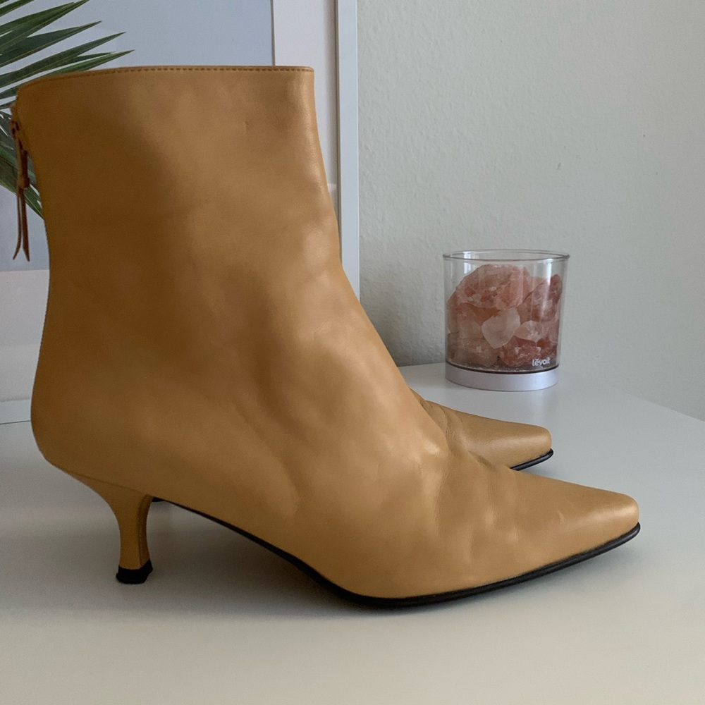 Stuart Weirzman Leather Booties size 8.5